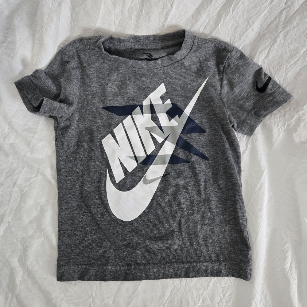 Nike Heather Gray Tee with White and Navy Logo